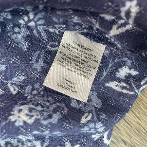 Caslon Floral Blouse - Picture 7 of 9